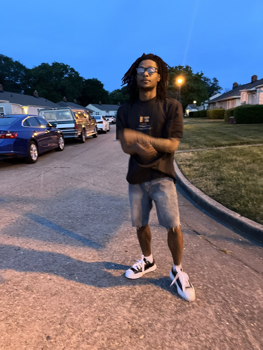 yak biggaveli tweet media