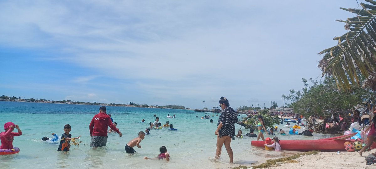 Erlin Rond贸n (@erlinrondon) on Twitter photo En #Las Tunas,se disfruta del Verano,Playa Bocas una buena oportunidad para la familia Cubana, all铆 podr谩 encontrar variadas ofertas. <a href="/Cuba_CTC/">Central de Trabajadores de Cuba</a> <a href="/Colina_CTCuba/">Miguel Colina</a> <a href="/CtcTunas/">Odalis CTC Tunas</a> En #Las Tunas,se disfruta del Verano,Playa Bocas una buena oportunidad para la familia Cubana, all铆 podr谩 encontrar variadas ofertas. <a href="/Cuba_CTC/">Central de Trabajadores de Cuba</a> <a href="/Colina_CTCuba/">Miguel Colina</a> <a href="/CtcTunas/">Odalis CTC Tunas</a>