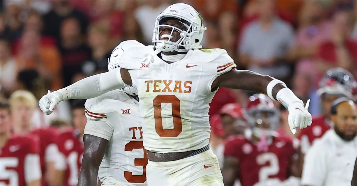 DarrienStarling's tweet photo. The Texas Longhorns open up the season ranked No.1 due to the firepower they have returning on defense. 

3 guys are 2025 AP preseason All-Americans (Colin Simmons, Anthony Hill Jr, &amp; Michael Taafe). 

Trey Moore is also high producing player returning to their defense in 2025. https://t.co/CkVqPts10M