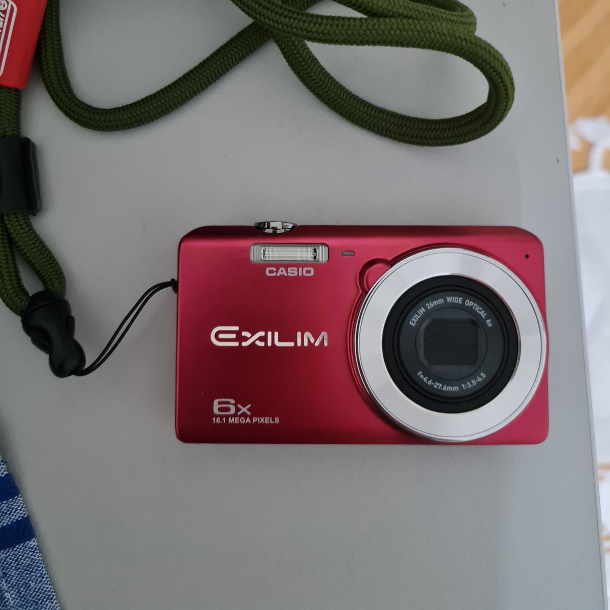 DunyaliT38's tweet photo. @iminlovewitheve Aa makinelerin çok güzelll, bu da benim Exilimim ve çektiklerim.  Uygun fiyatlı bulursam bir Olympus veya Sony makine daha almak istiyorum 😄😄 https://t.co/RDnCfyBfib