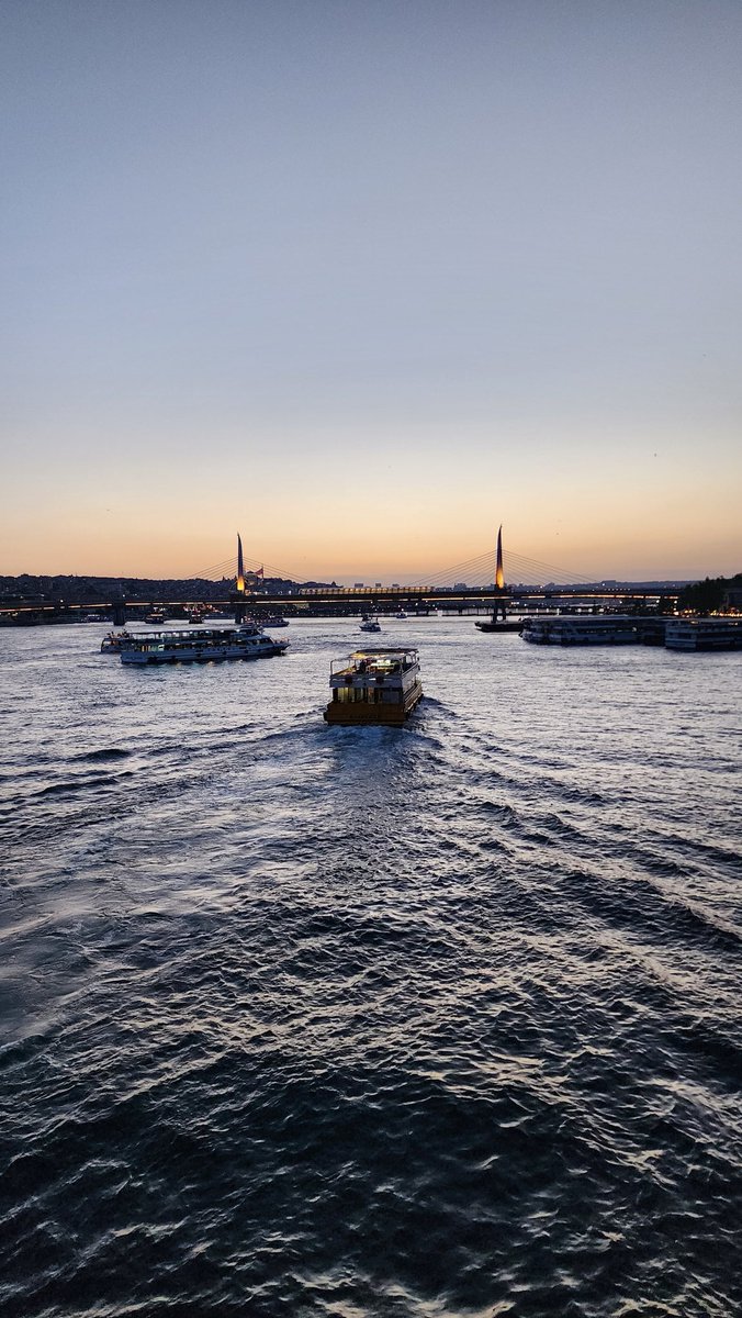 dreamcreator412's tweet photo. Çektiğim en iyi İstanbul fotoğrafı https://t.co/Hy3Z9F35aG