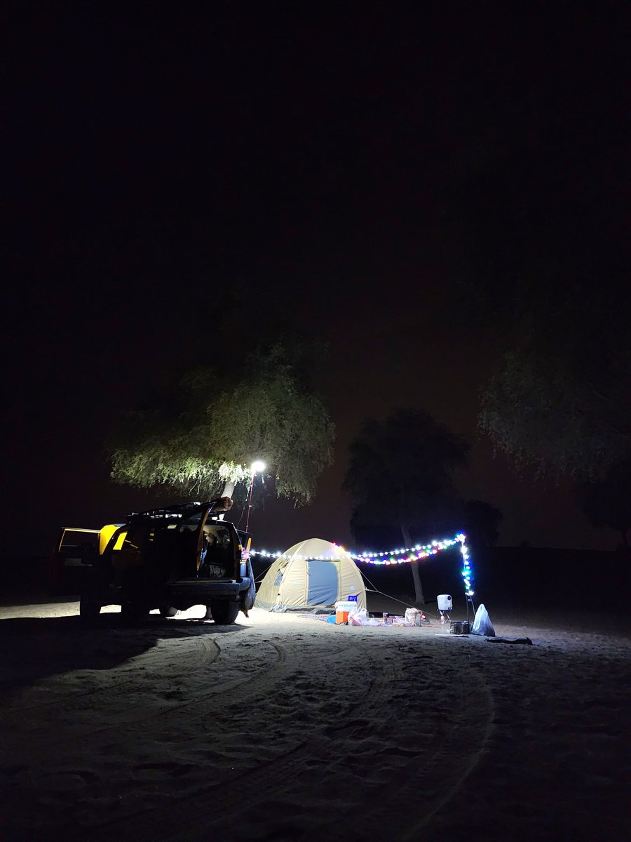 ويسألونك عن حب العزلة قل هي راحةٌ من غِيبة و فِرارٌ من نميمة، و رحمة بالفؤاد من خذلان و درءٌ من سقطاتِ اللسان و رحماتٌ من القيلِ والقال ...