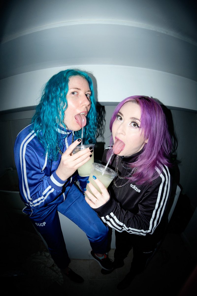 Miss Violet Faraday tweet media