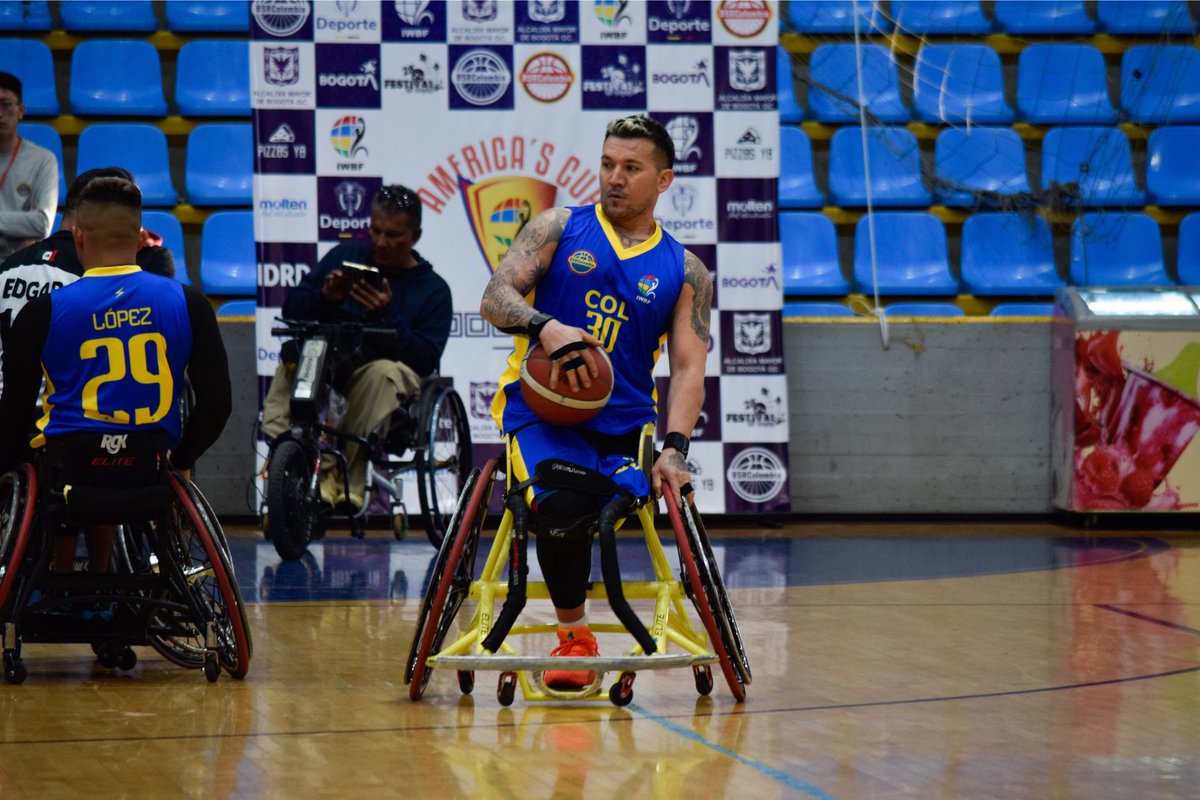 🏀 ¡#ImPARAbles!
🇨🇴 Colombia venció a Venezuela 71-47 y avanza a la semifinal de la Copa América de Baloncesto en Silla de Ruedas 🔥🙌

📍Acompáñanos en el Coliseo Cayetano Cañizares y mantente pendiente de nuestras stories, allí anunciaremos el rival y la hora del partido