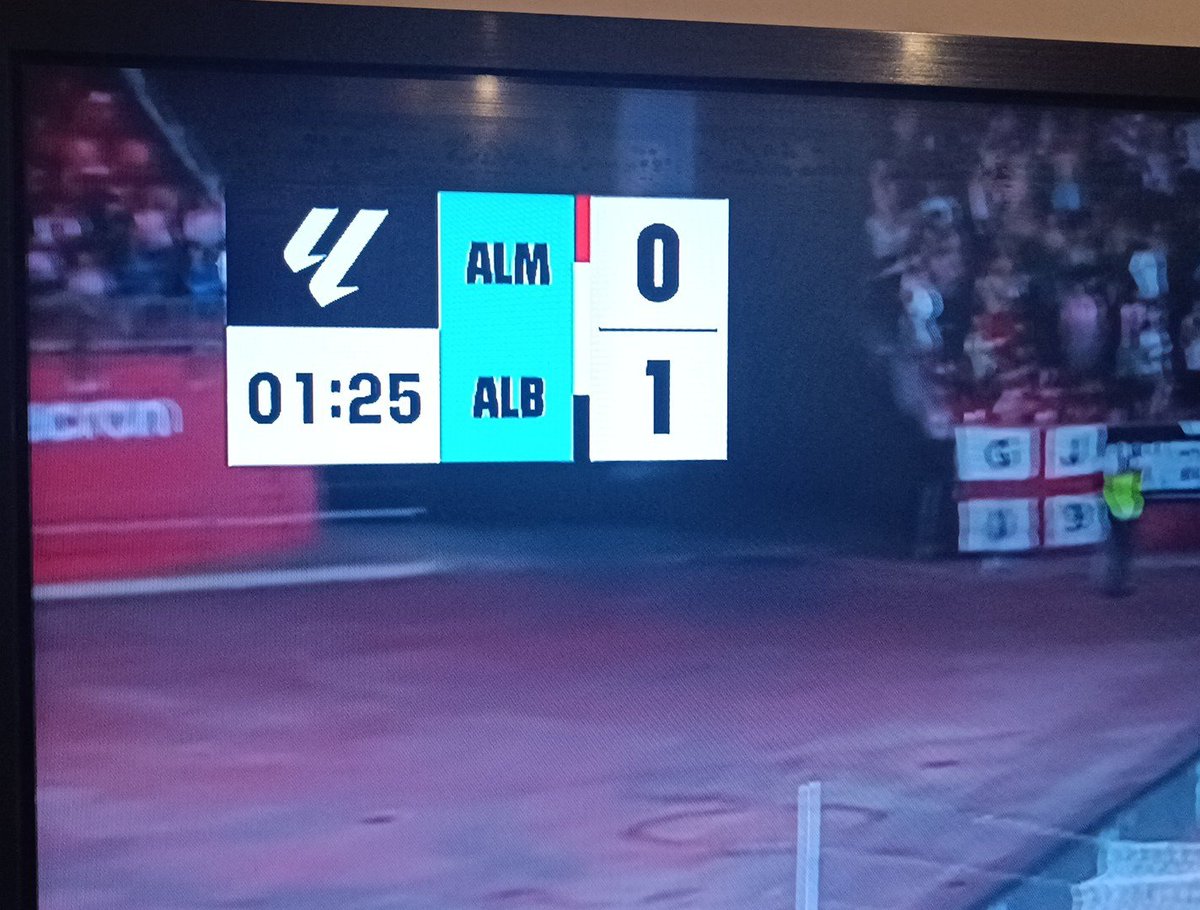 Ja ja ja

<a href="/U_D_Almeria/">UD Almería</a> 
<a href="/kamaradanikolai/">Triki Enfurecido</a>