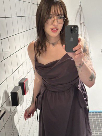 Send a DM today to order your Trans HRT Transformation Kit from the pharmacy ~ Embrace Hormone Replacement Therapy and watch yourself blossom into the beautiful, confident girl you were always meant to be 👯‍♀️🥰🌷
DM 💬: t.me/BIGHOMEOFSISSY to purchase your kit today 🏷