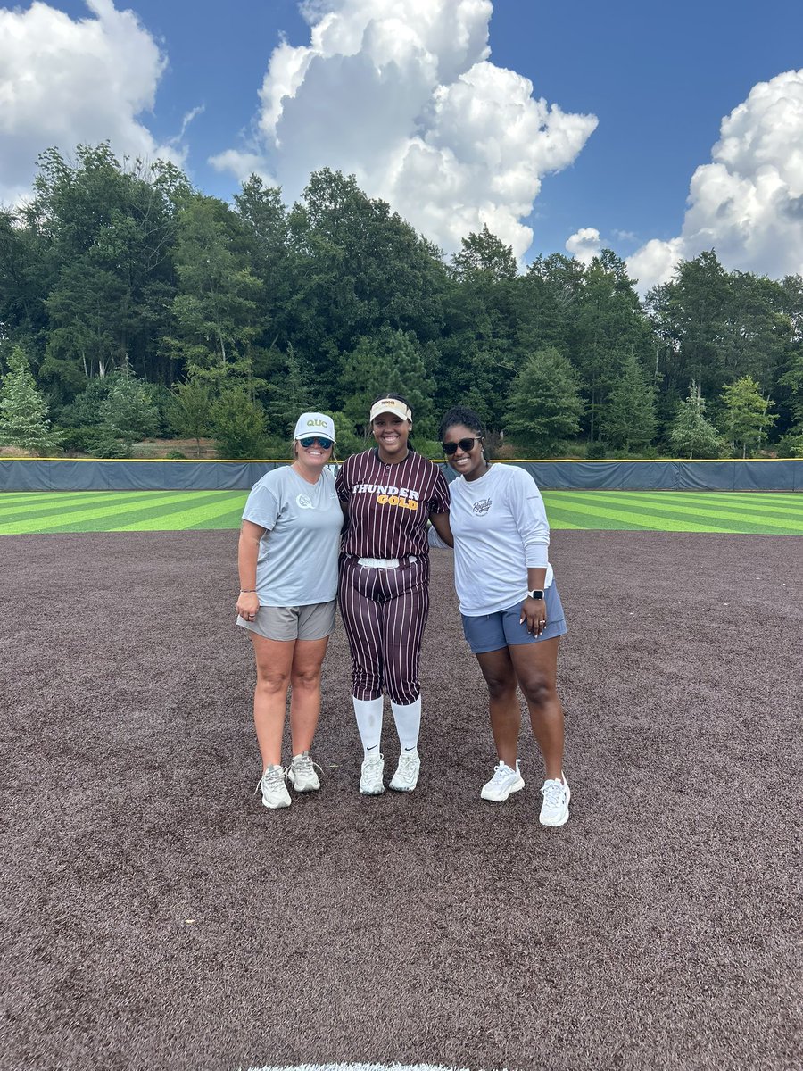 Adeline (@adeline_w_21) on Twitter photo I had the most amazing time today at the Queens softball camp! Thank you <a href="/KellaArmstrong/">Kella Armstrong</a> and <a href="/SierraVanzant/">Sierra Vanzant-Cheek</a> for having me and hosting such and amazing camp! 
<a href="/TSThunderGold/">Tri-State Thunder Gold 18U</a> 
<a href="/RoyalsSball/">Queens Softball</a> I had the most amazing time today at the Queens softball camp! Thank you <a href="/KellaArmstrong/">Kella Armstrong</a> and <a href="/SierraVanzant/">Sierra Vanzant-Cheek</a> for having me and hosting such and amazing camp! 
<a href="/TSThunderGold/">Tri-State Thunder Gold 18U</a> 
<a href="/RoyalsSball/">Queens Softball</a>