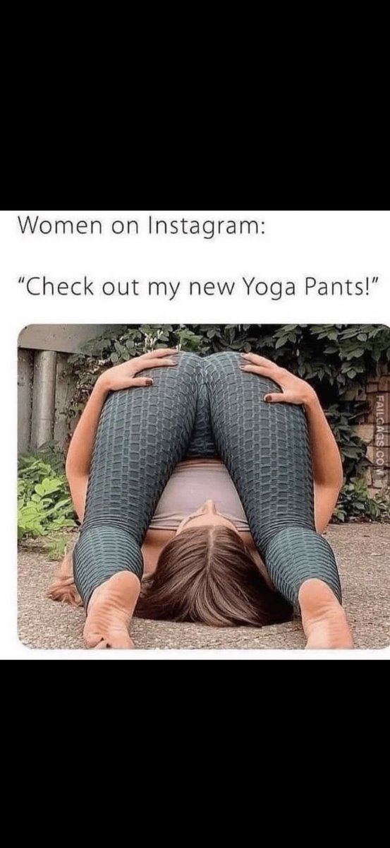 That’s the same way I show the girls my new mini skirts👅🌈👩🏼‍🤝‍👩🏻💅🏻