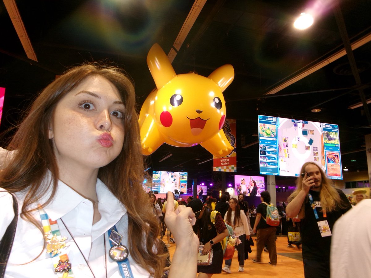 I wish I could go back in time and tell little kid Lissy that the game she loves so much would someday invite her to the watch the World Championships live! She’d probably faint! Thanks so much <a href="/Pokemon/">Pokémon</a> for having me ❤️ #free_access #PokemonWorlds