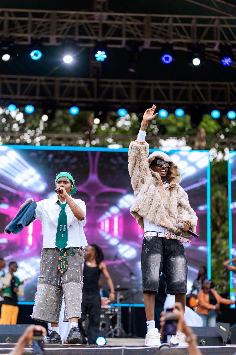 𝐀𝐫𝐢𝐞𝐥 𝐖𝐚𝐲𝐳 – MTN Iwacu Muzika Festival 2025, Rubavu Edition

Ariel Wayz gave Rubavu a magical performance to remember🕺💃

As a surprise gift to close the festival in style, she performed “Injyana” and “Away” for the very first time on stage — tracks fans had been