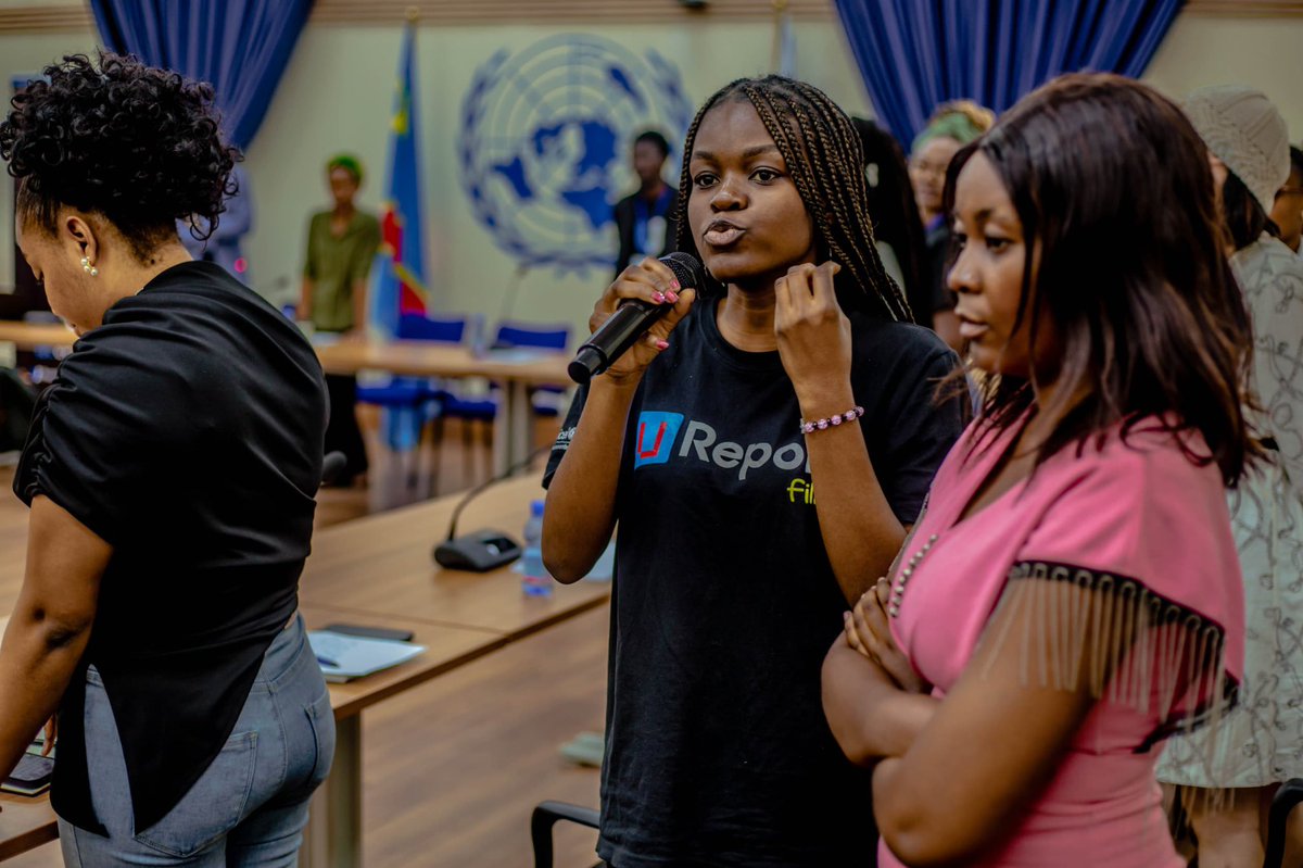 Deborah Nyamugabo (@dnyamugabo) on Twitter photo Honneur d’intervenir à l’atelier <a href="/ureport_rdc/">U-Report RDC</a> : Affirmer son leadership par la parole, avec l’appui de la <a href="/MONUSCO/">MONUSCO</a>. J’y ai partagé mon parcours pour encourager et renforcer la capacité des jeunes à s’exprimer en public. <a href="/GraceKutino/">Grace Emie Kutino</a> Honneur d’intervenir à l’atelier <a href="/ureport_rdc/">U-Report RDC</a> : Affirmer son leadership par la parole, avec l’appui de la <a href="/MONUSCO/">MONUSCO</a>. J’y ai partagé mon parcours pour encourager et renforcer la capacité des jeunes à s’exprimer en public. <a href="/GraceKutino/">Grace Emie Kutino</a>