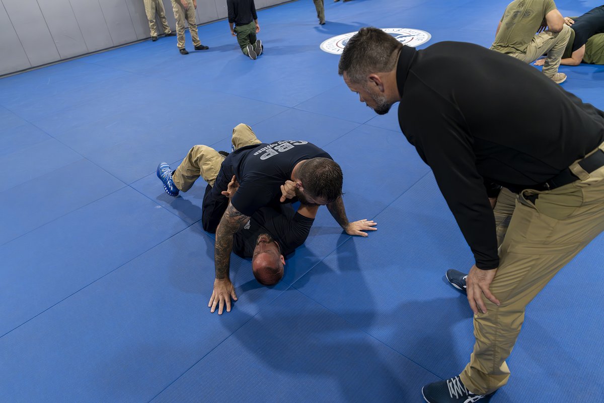 CBPOpsSpprtEAC's tweet photo. Sharpened skills. Tactical readiness. @CBPLESCXD law enforcement training prepares @CBP officers &amp; agents to face threats head-on. #LETraining #CBPOpsSpprt #NationalSecurity https://t.co/pPDpzHZe1a