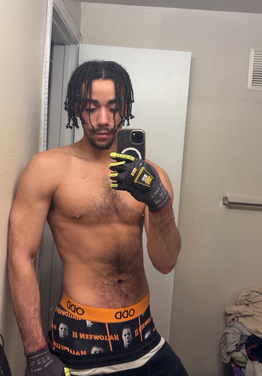 Unthaw me when my heart run cold
Clench me close, don't let me go
Do you love me?🔓🥹😍‼️

onlyfans.com/lightsexskin