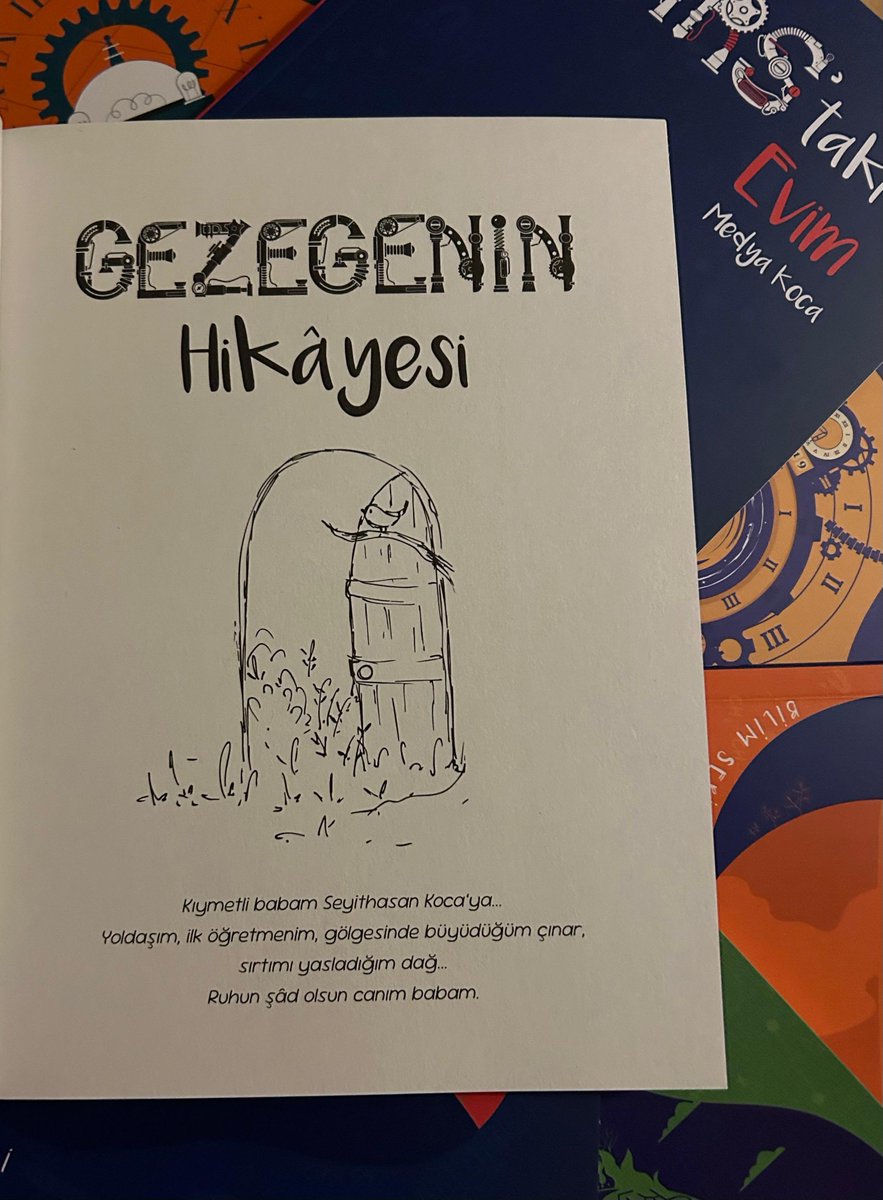 Babam, eğitime verdiği önemle bize daima topluma faydalı olmayı öğütledi. Son vakitlerde en büyük hayalim, kitaplarım çıktığında ona sürpriz yapmaktı. Ne yazık ki Mayıs 2025’te onu kaybettim…
Bugün, bu kitapları bir evlat duası niyetiyle babama ithaf ediyorum. Rahmetle… ✨