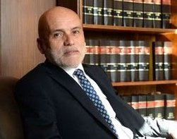 MauroFdz's tweet photo. Este pelado garca es el juez federal Alberto Recondo de La Plata que rechazó la denuncia de Ian Moche contra Milei.

El argumento es que la cuenta de Milei es personal y tiene "libertad de expresión". Agredir a un niño con millones de seguidores es libertad de expresión? Sigue👇 https://t.co/31IuG64dgn