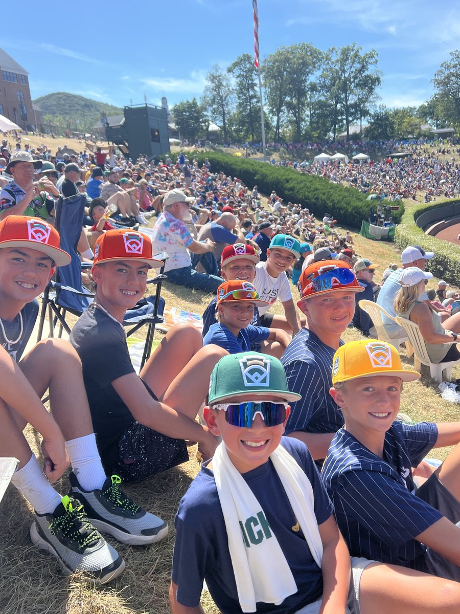 DJGORE2 (@highland2base) on Twitter photo 2025 LLWS crew got even larger … <a href="/ScanzanoCombat/">Scanzano/Combat Baseball</a> on the Hill for South Carolina vs Nevada 2025 LLWS crew got even larger … <a href="/ScanzanoCombat/">Scanzano/Combat Baseball</a> on the Hill for South Carolina vs Nevada