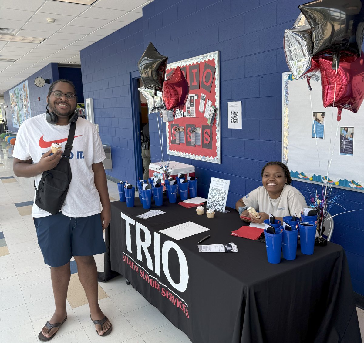RoanokeChowanCC's tweet image. 🎉 Huge thanks to everyone who joined TRIO SSS and Student Life for R-CCC’s Welcome Back Celebration on Aug 18! Snacks, smiles and free ice cream from Murfreesboro Creamery made it a sweet start to the semester 🍦💙 
#WelcomeBackRCCC #TRIOSupport #StudentLife