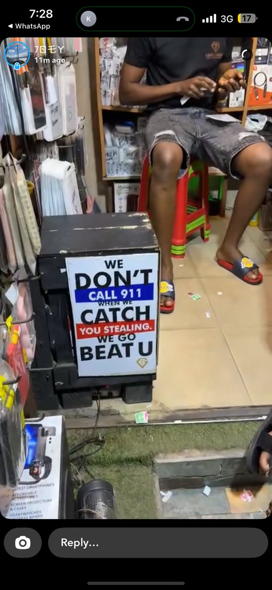 LegonDblack's tweet photo. I  tear oo 😂😂😂 https://t.co/dtF0LLkv4J