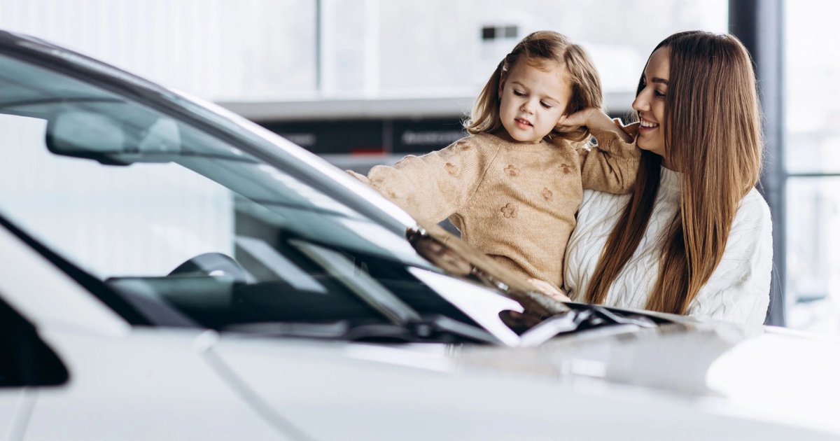 Succession planning is one of the most critical challenges for family businesses. This article explores how private equity firms are stepping in as strategic partners, offering financial strength, and legacy preservation during generational transitions. go.ey.com/4kMKrYW