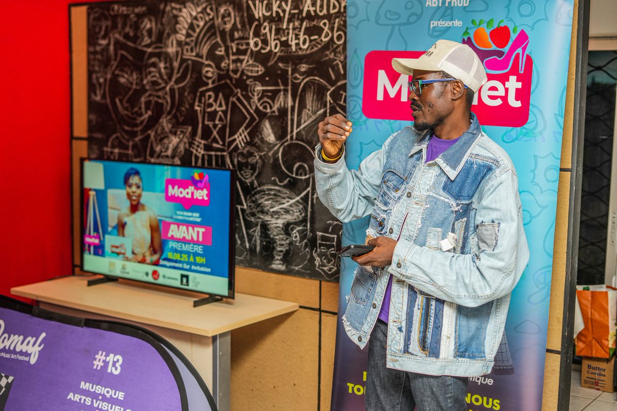 En dehors de la littérature, de la gestion des activités de loisirs, d'animateur social...
Je suis aussi graphiste, réalisateur vidéo chez <a href="/fidjil06/">F!DJ!L</a> et @Colombe_Sportive
...
Ravi de vous présenter aujourd'hui : MODI'ET. Votre émission de mode et à la diet'.
Soon!
#Trending