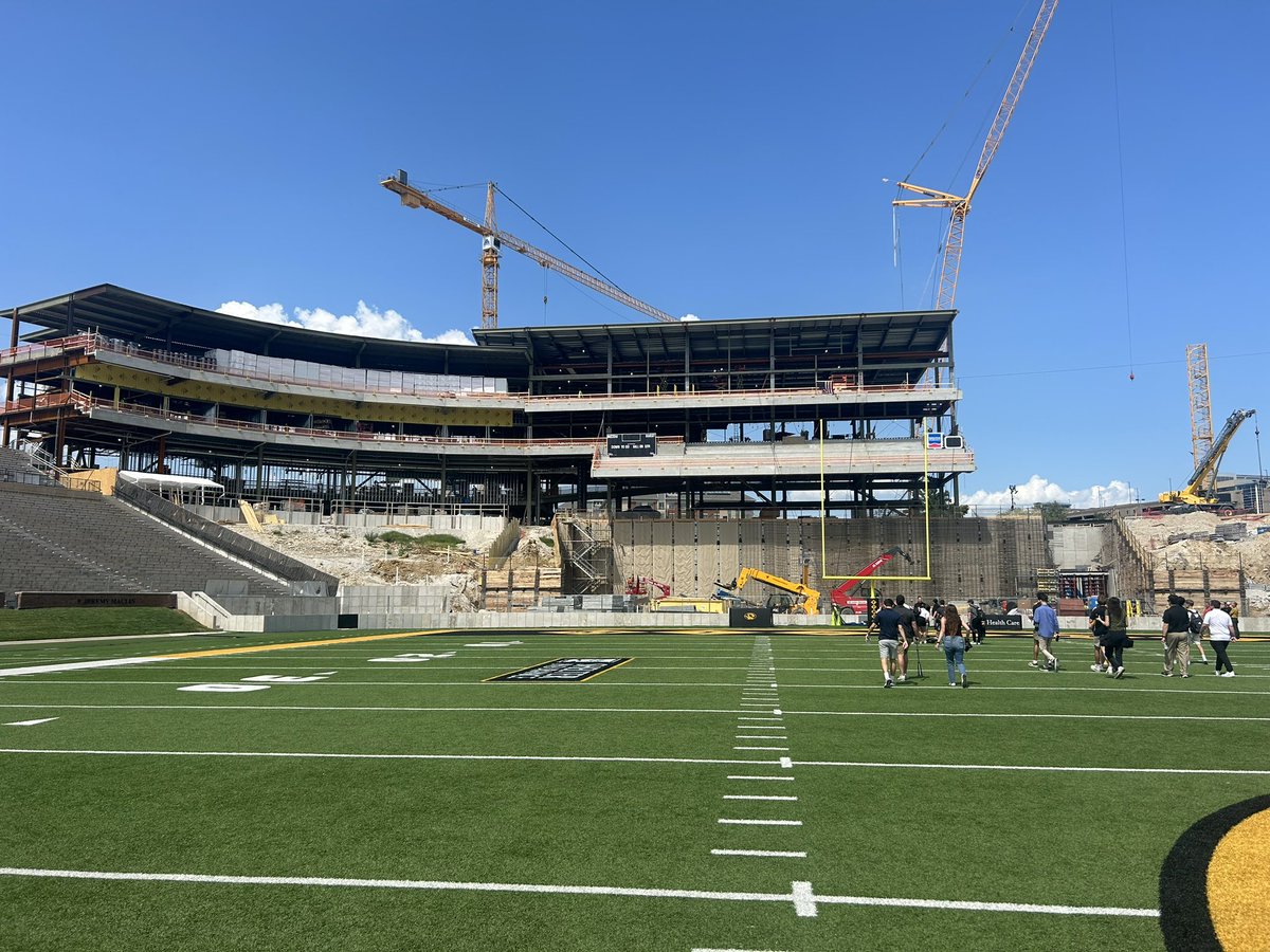 Eli Hoff tweet media