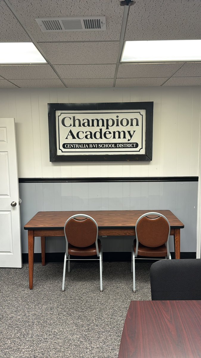 JMB199022's tweet photo. Champion Academy is ready for our students to return tomorrow!@Centralia_R6_SD https://t.co/ARN7Cnq2zj