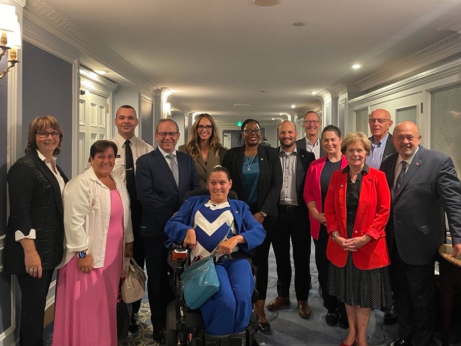 Karen Redman (@redman4region) on Twitter photo Great to connect with Attorney General <a href="/douglasdowney/">Doug Downey</a> and Associate AG <a href="/MichaelTibollo/">Dr. Michael Tibollo</a> at #AMO2025. We talked about ways to modernize our courts and reduce backlogs so people in Waterloo Region can get timely access to the judicial system. Great to connect with Attorney General <a href="/douglasdowney/">Doug Downey</a> and Associate AG <a href="/MichaelTibollo/">Dr. Michael Tibollo</a> at #AMO2025. We talked about ways to modernize our courts and reduce backlogs so people in Waterloo Region can get timely access to the judicial system.