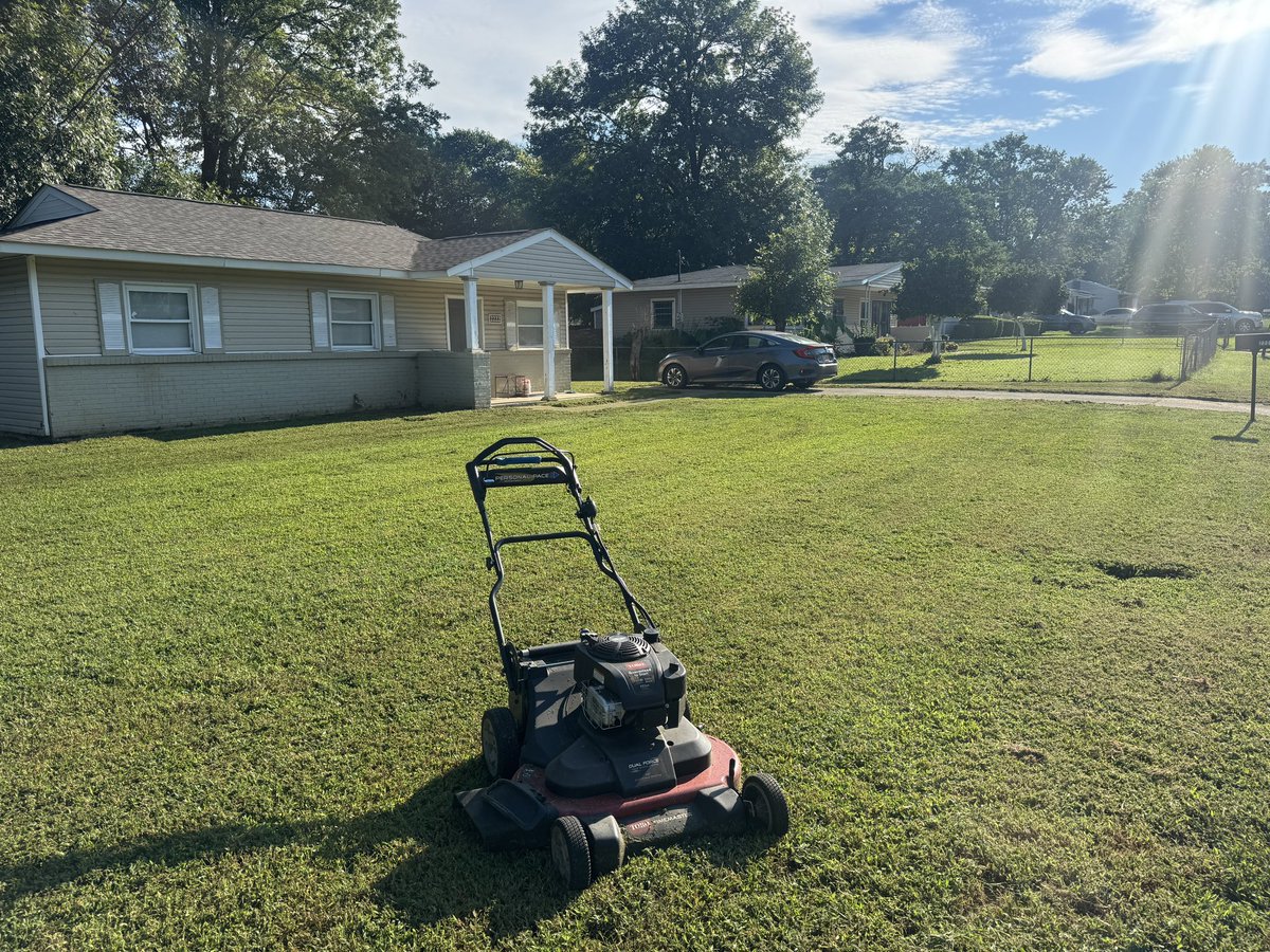 This morning we had the pleasure of mowing Miss Evans’s lawn. She was inside resting at the time we came by to mow. Making a difference, one lawn at a time.