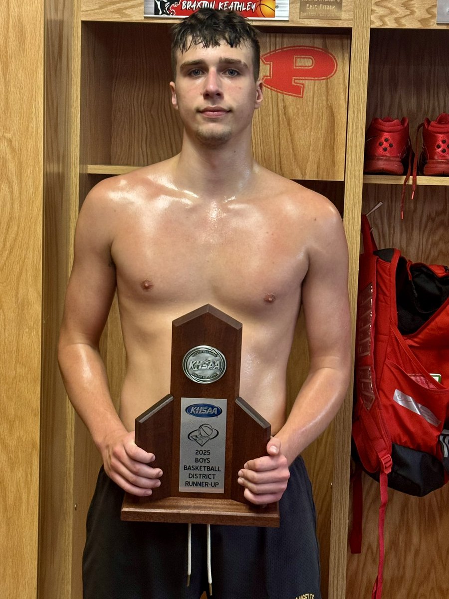 BraxKeathley's tweet image. Locked in, unfazed, getting an inch closer to my goals everyday. #AlwaysWorking 8/24 mindset