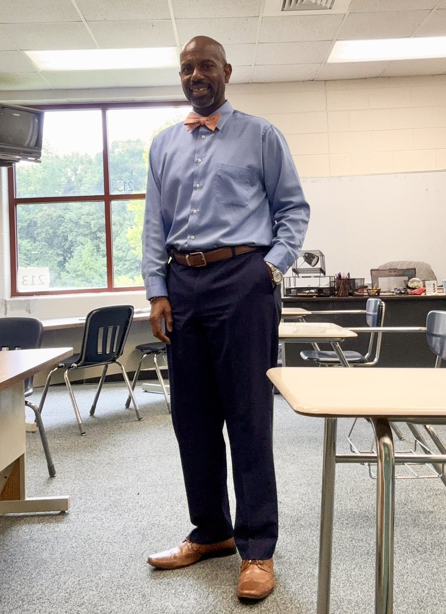 Year 20 in education begins! Excited to start a new chapter with CCPS as an Exceptional Education Teacher. Reconnected with a former KQPS student (now a senior!) and even saw a world-renowned VSU Woo Woo with her Delta Sorors. Loving the vibe already!
