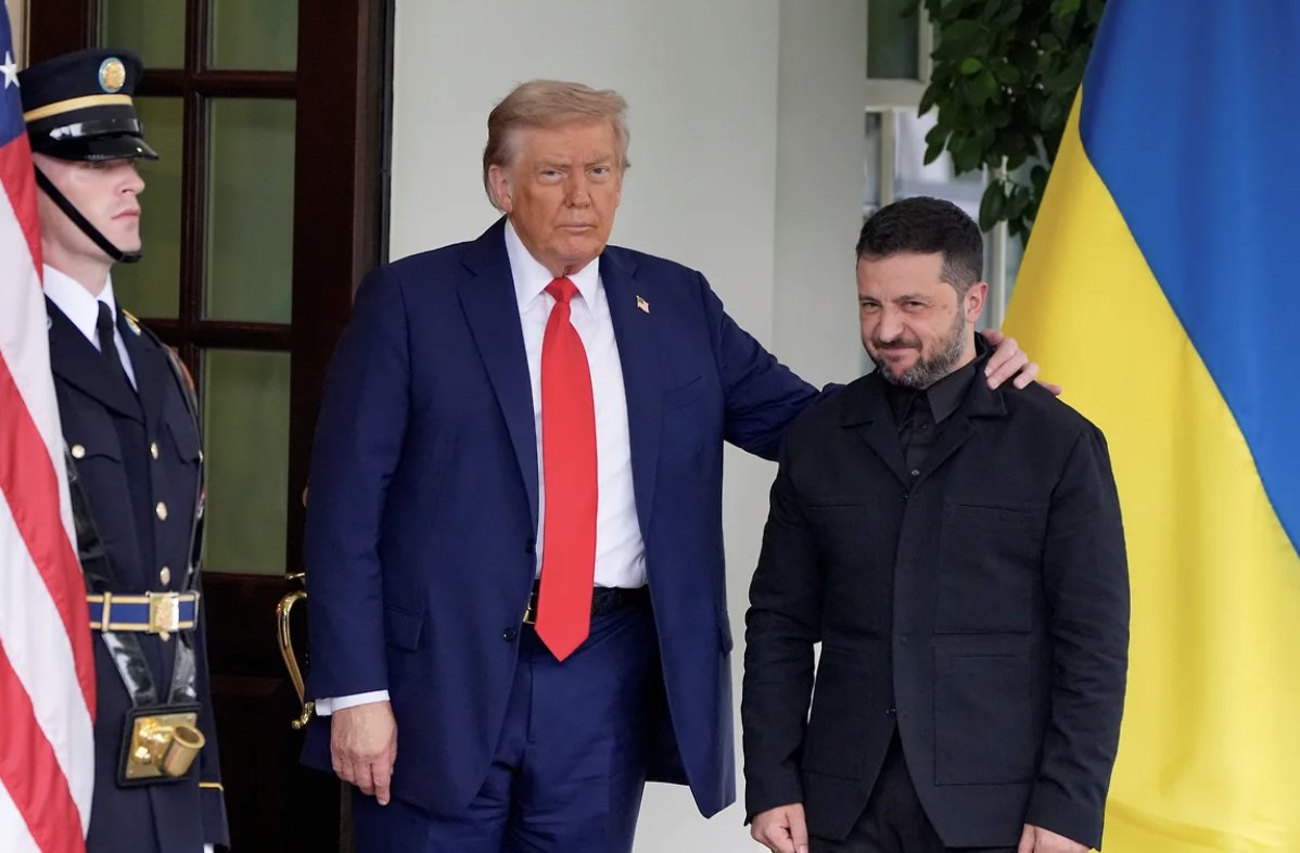 Why does Zelensky always look like he's a little shit disturber meeting with the school's principal when he's with Trump?