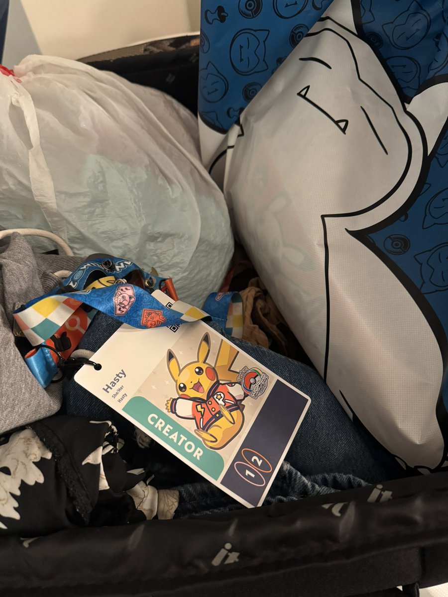 Beyond grateful for my first #PokemonWorlds experience this weekend!!

Creating in this space is the highlight of my life, and being a part of the most exciting event of the year as a Creator felt so inspiring. My heart is full!

Thank you again, @pokemon for the #free_access 🥹