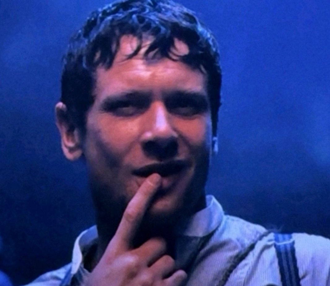 #Superman 

Me wondering how many Oscar nominations James Gunn’s Superman is going to get. Best Picture might be a possibility: