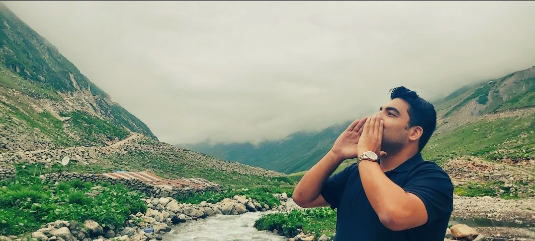 Ben seni yayladayken bile özledim. 

youtu.be/l8HHah4gRCE?si…