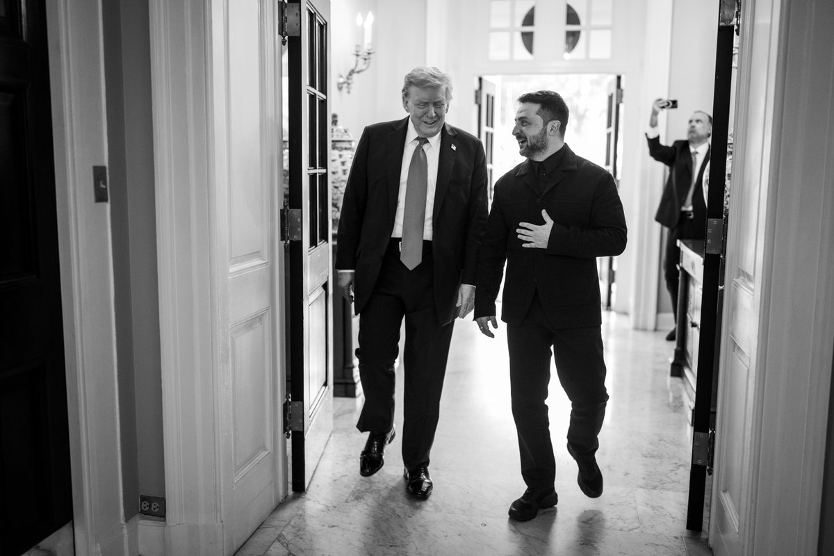 USA en Español (@usaenespanol) on Twitter photo .<a href="/WhiteHouse/">The White House</a>: Buscando la Paz. .<a href="/WhiteHouse/">The White House</a>: Buscando la Paz.