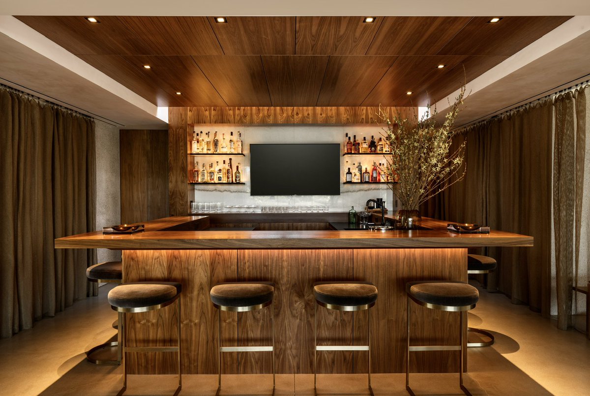 AdvancedWood's tweet image. One of our favorite private bars we built 🥃