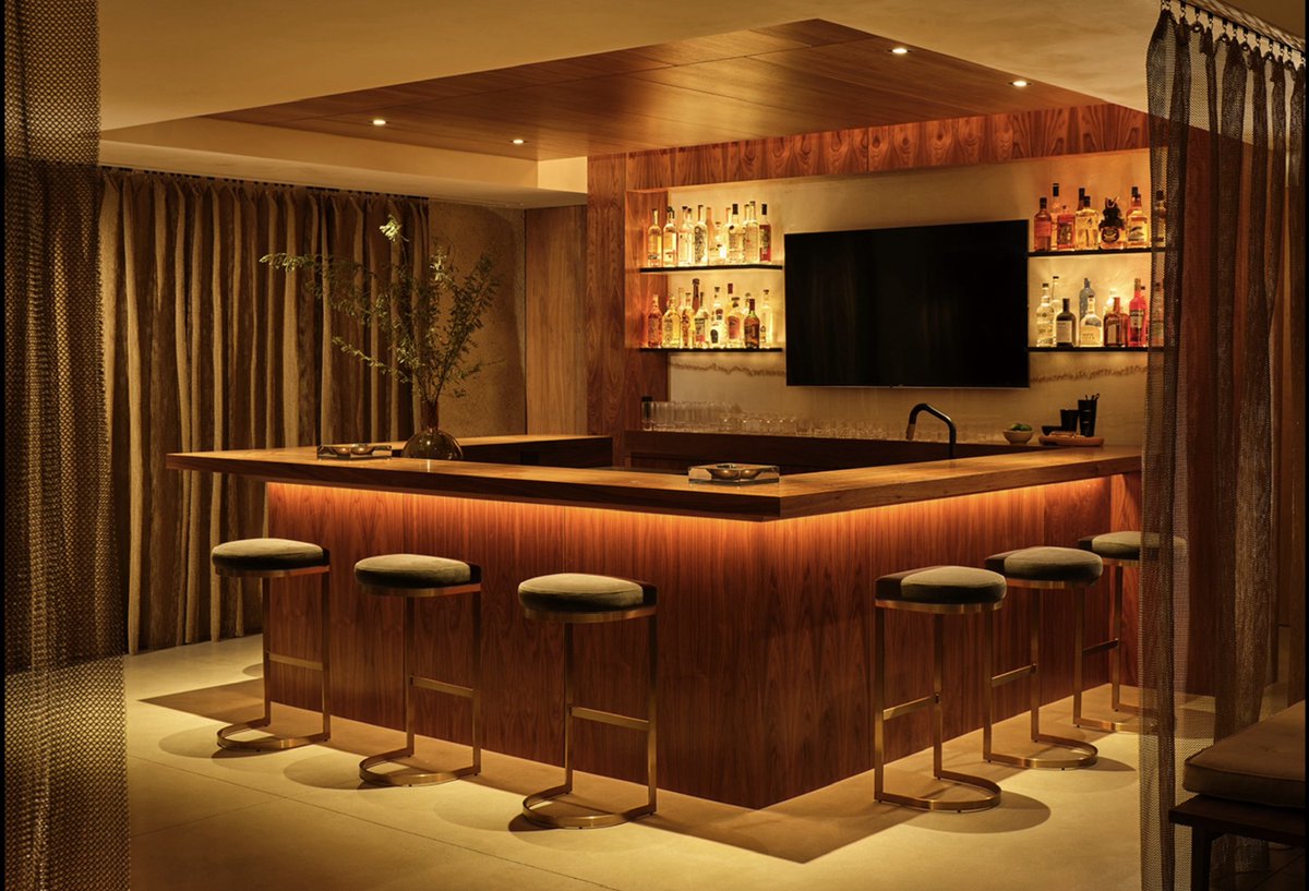 AdvancedWood's tweet image. One of our favorite private bars we built 🥃