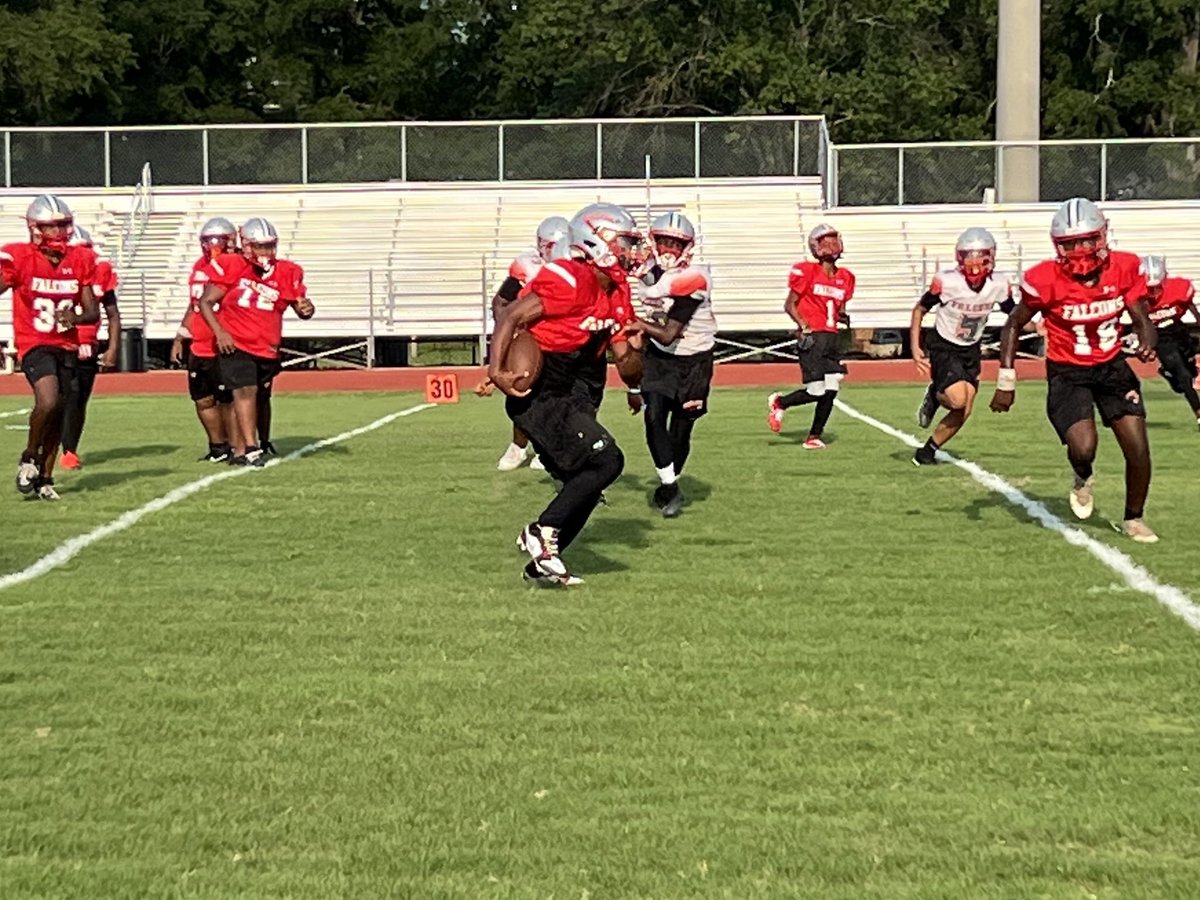 WestlawnTCS's tweet photo. Some action shots of our Falcons from C-Day 2025! Join us on Monday, August 25th at ACA for our Jamboree! 🏈
BUY IN : CLOCK IN : LOCK IN‼️
#ProtectTheWest #WeAreWestlawn #WestlawnTCS #TCSLearns #AmazingToTheCore #WestlawnExplores #FalconPride
@TCSBoardofEd @TCSAthletics_1 https://t.co/DNhK2lnegF