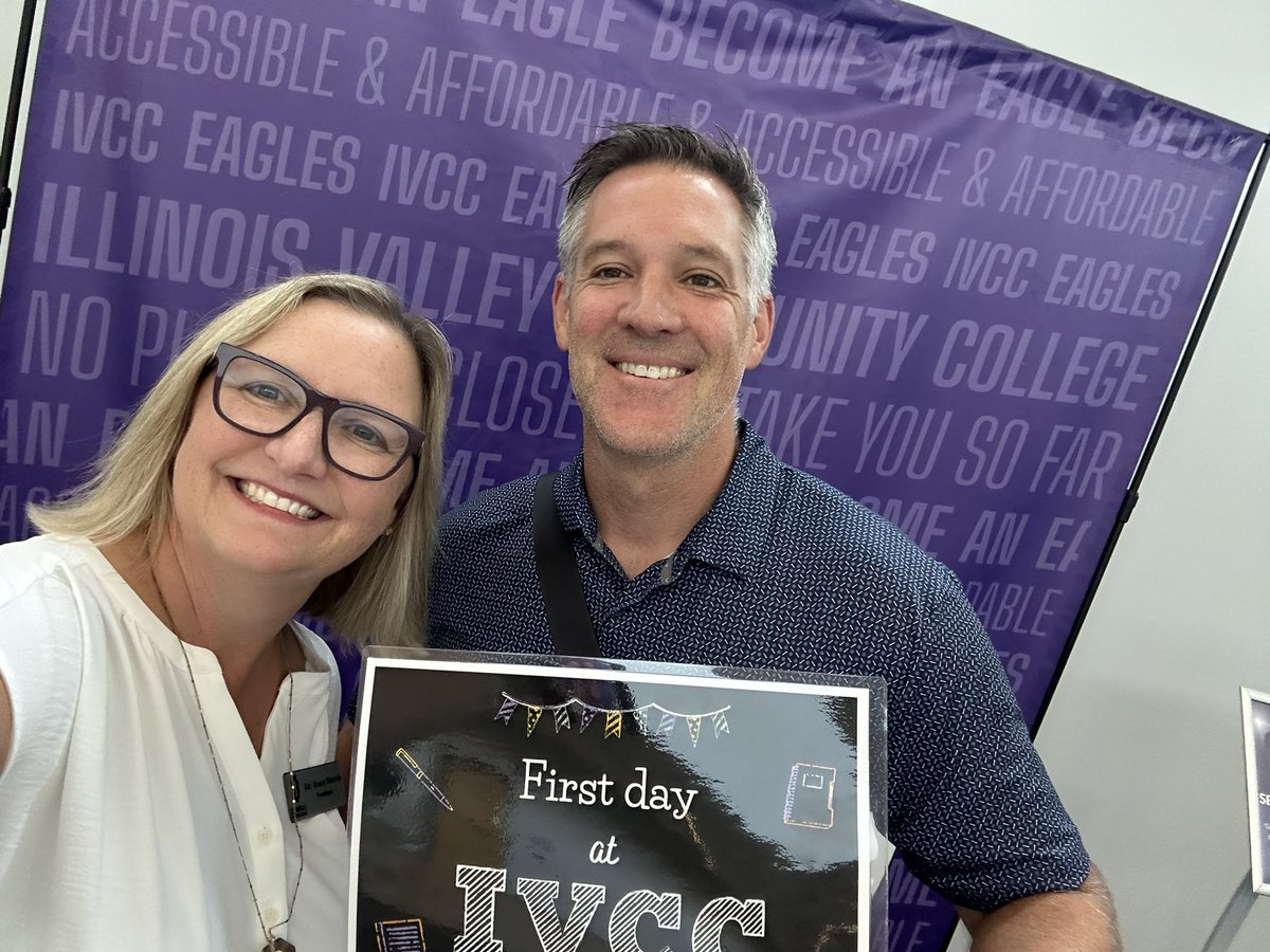 Tracy Morris (@drmorrisivcc) on Twitter photo Happy 1st day of school for our <a href="/IVCCEagles/">Illinois Valley Community College</a> . Might be hot and humid out but lots of positive energy and smiles inside!! Love my job!! #4everystudent4everycommunity #ccproud #selfies Happy 1st day of school for our <a href="/IVCCEagles/">Illinois Valley Community College</a> . Might be hot and humid out but lots of positive energy and smiles inside!! Love my job!! #4everystudent4everycommunity #ccproud #selfies