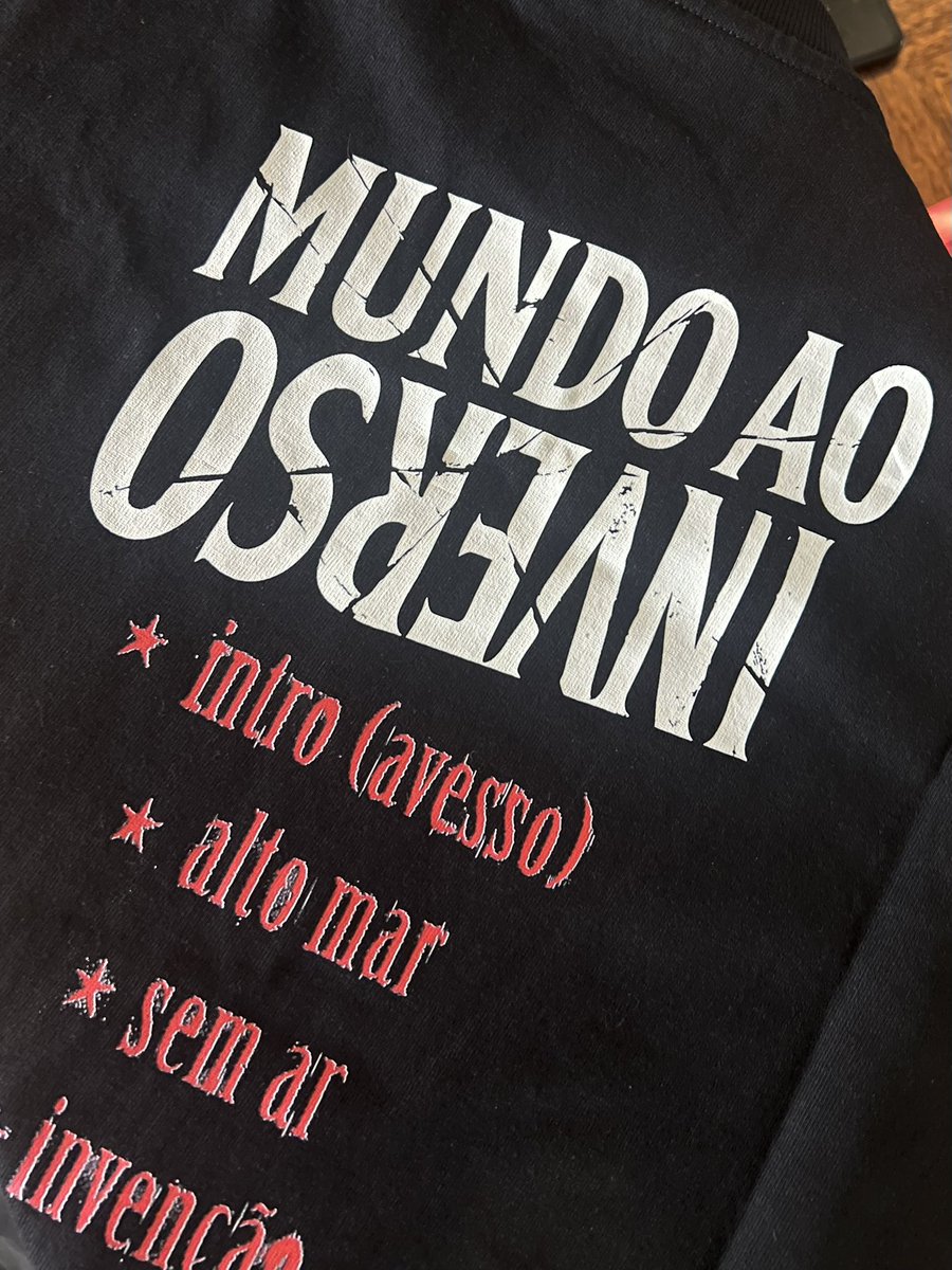pauloisfab's tweet photo. apaixonado na minha blusinha da @juliarezendec https://t.co/g2DDi69axi