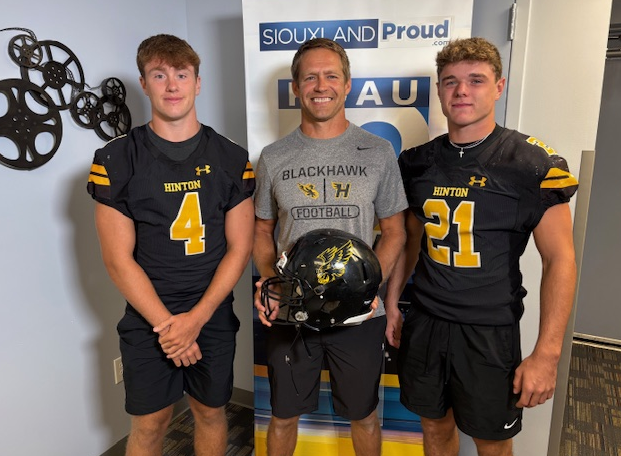 TWO-A-DAYS: HINTON!

Coming off an exciting 10-win season that ended at State last year, this season's <a href="/HintonCSD/">Hinton Blackhawks</a> bunch aims to make another run while elevating the Blackhawks' standard!

WATCH HERE 🏈
siouxlandproud.com/sports/local-s…