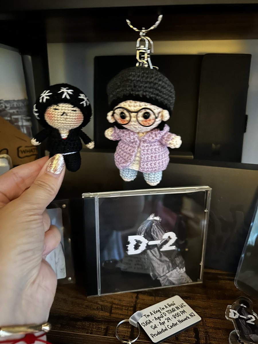 purple_heart_22's tweet photo. Today I am grateful to lean more about a friend ๐
I am grateful my first ever GO (that I have organised) has arrived ๐ฅฐ
I am grateful to be able to package the items ready for their new homes๐ก
I am grateful to have my tiny Yoongi ๐ฅน
Thank you @squi_hobi
#BTS_ARMY_gratitude https://t.co/swJwGfDLrh