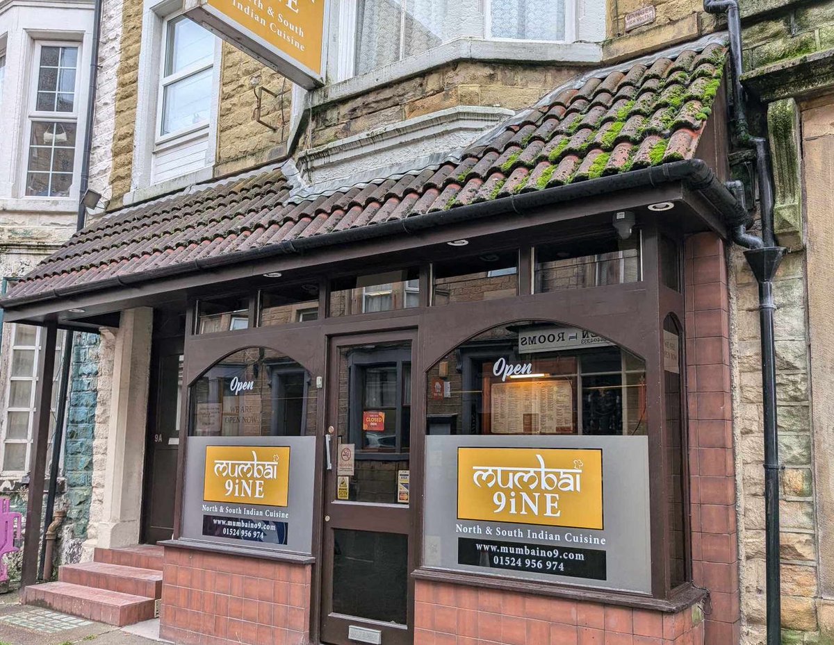 JustTerryD's tweet photo. Just been for a lovely meal &amp; work related conversation. It wasn’t quite fish &amp; chips but I had a very good Prawn Curry. Interesting  times. https://t.co/01PgfFyc3A