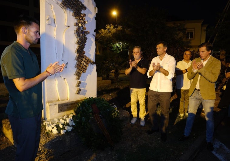 Cádiz homenajea a las víctimas de la Explosión de 1947 ver.lavozdecadiz.es/vu3uu1