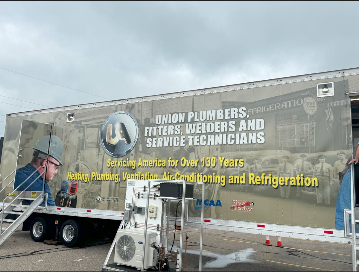 _PILMA's tweet image. Thanks to UA for hosting Industry Day on August 13, tradesmen and employers came together to show how apprenticeship and training are shaping the workforce of tomorrow. #UnionStrong #PILMA