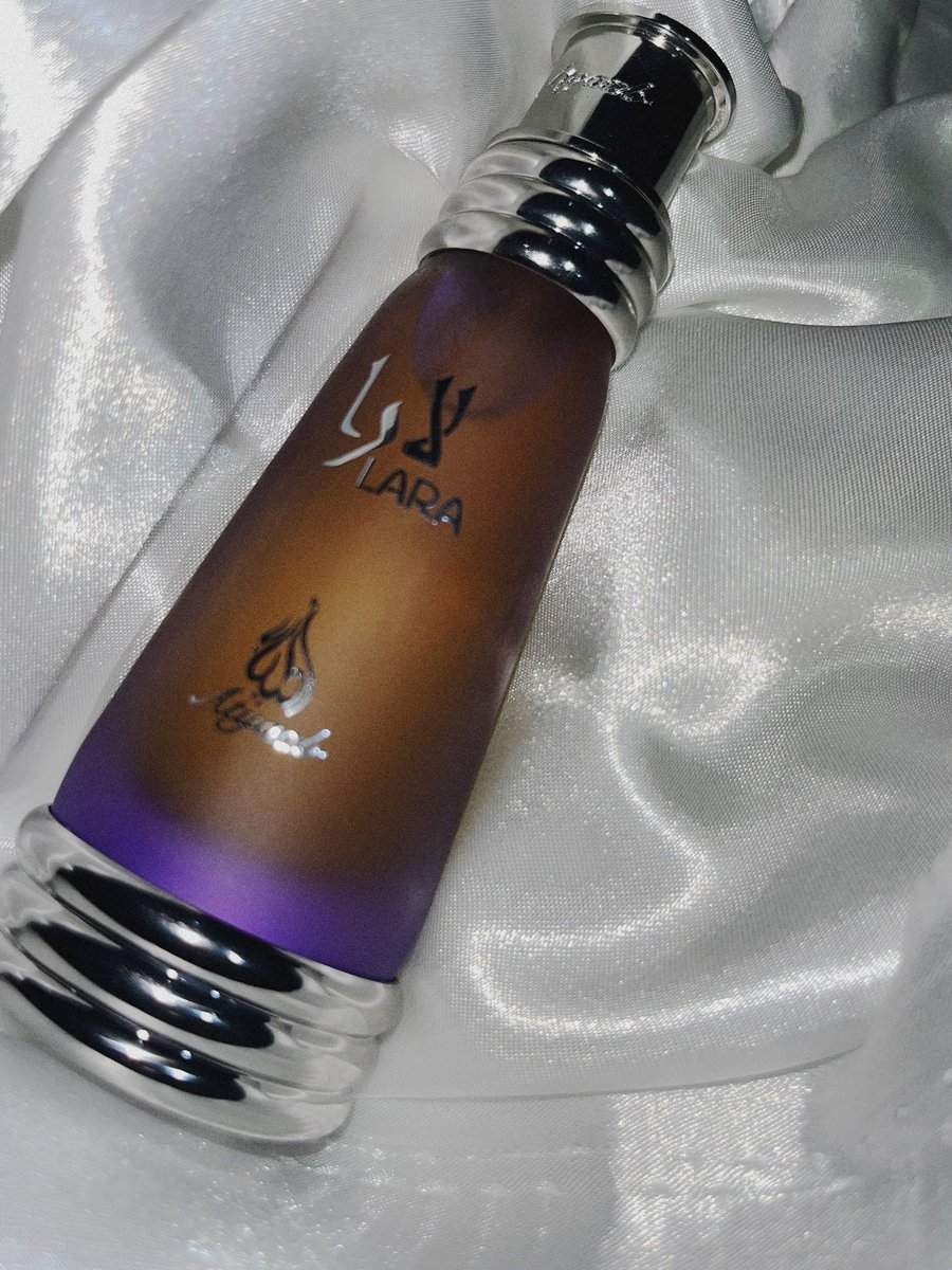 FragranceMerch's tweet photo. The “Lara Purple” is a scent that features fruity and floral notes like apple, lychee, and rose, with a base of vanilla, musk, and patchouli. 

Lasts all day on your pulse points with little quantities applied 

Price : #20,000
.
.
.
.
#larapurple #larapurpleoil https://t.co/JVM6yNtchD