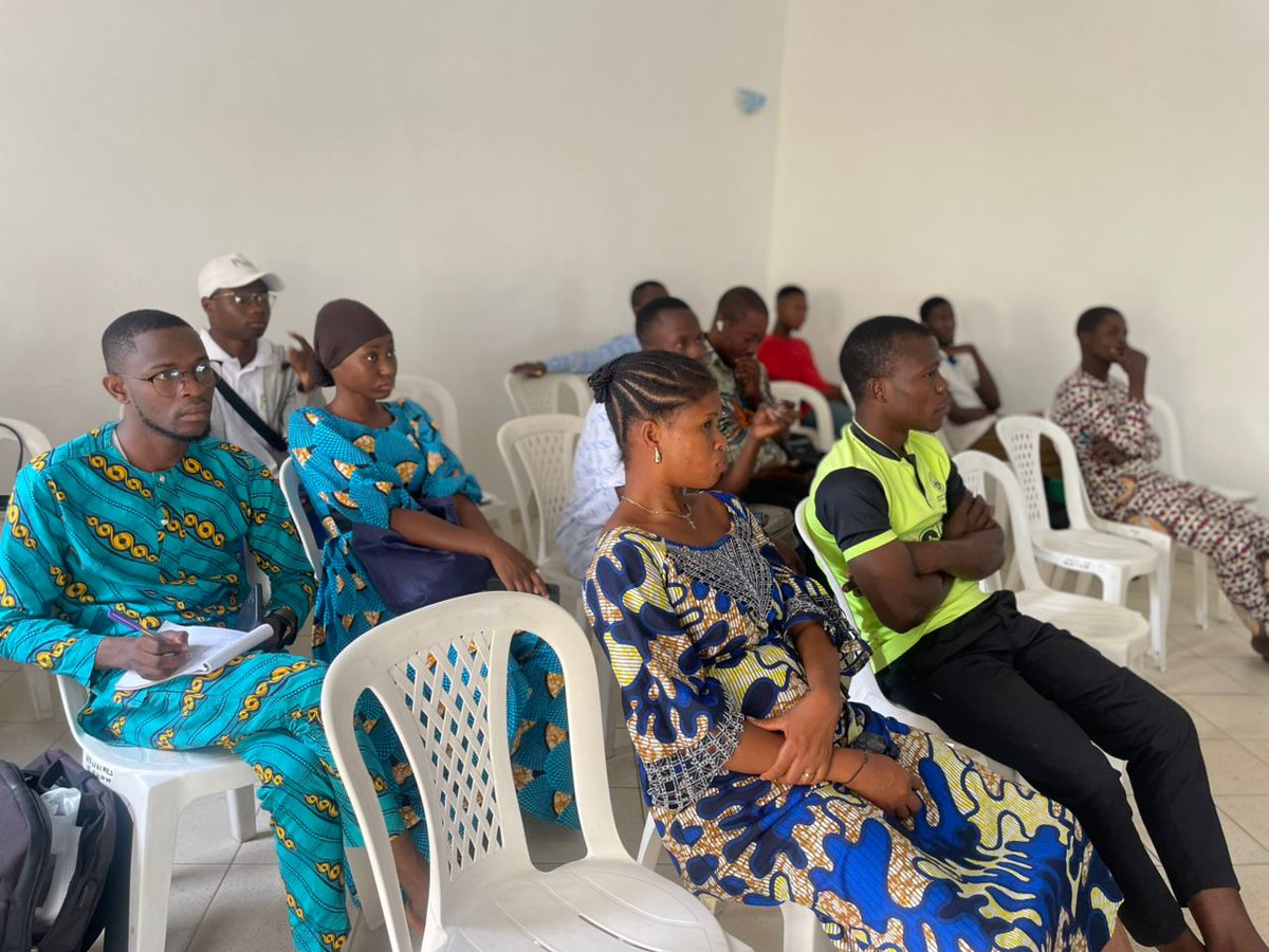 L' activité organisée par l’ONG Citoyens Volontaires ce samedi 16 août au siège de Hazobit a tenu toutes ses promesses.

Autour de la thématique centrale « La phonéographie au service de l’engagement citoyen », jeunes et passionnés ont pu vivre une expérience enrichissante :