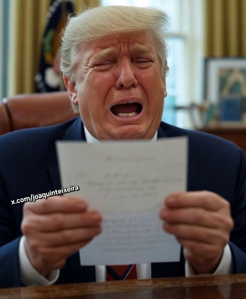JoaquinTeixeira's tweet photo. ⚠️ #EXCLUSIVO: Donald Trump chorou e entrou em choque ao saber que a Lei Magnitsky não tem mais efeito no Brasil. O presidente americano desabafou em lágrimas ao secretário Marco Rubio: "I'm devastated" (Tradução para quem não fala inglês: "Estou devastado"). https://t.co/Oo6kr0J6kp