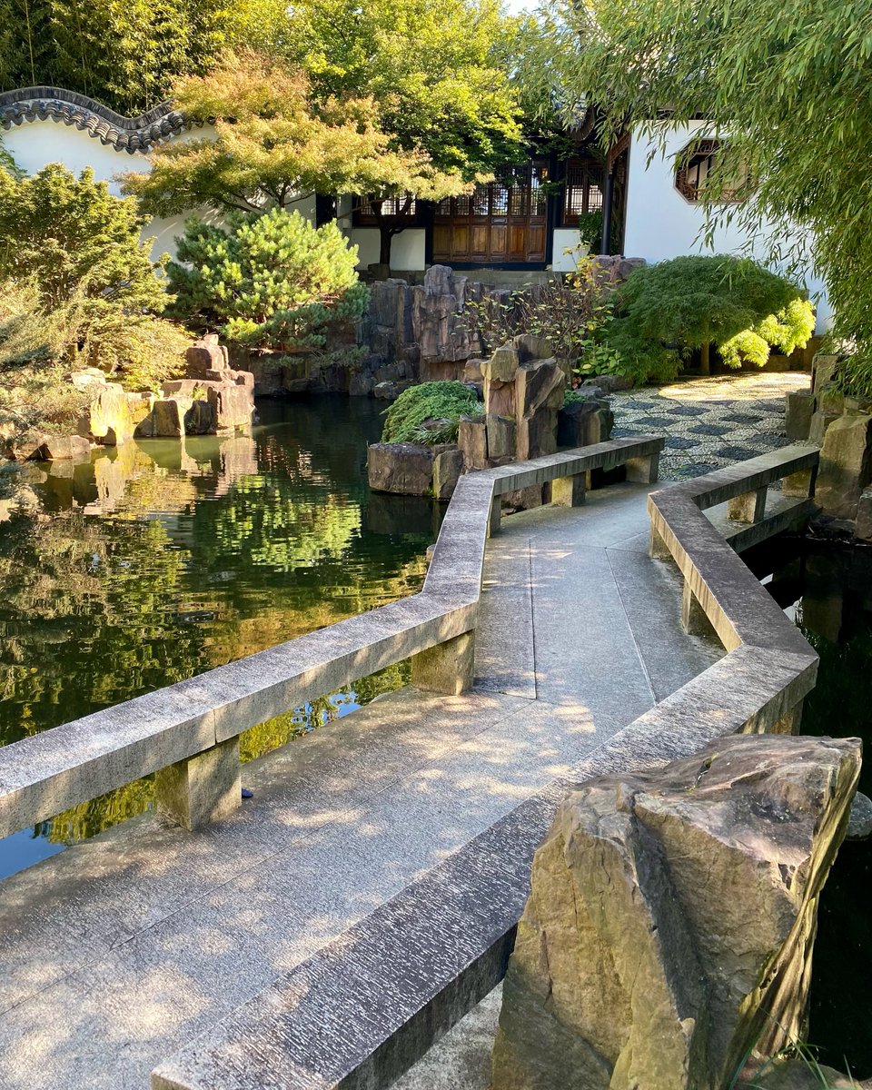 Looking for a weekend getaway without leaving NYC? The Chinese Scholar’s Garden at Snug Harbor is OPEN from Wed - Sun! Learn details about the botanicals, architecture, calligraphy, and cultural details. Check out snug-harbor.org/hours to plan your visit!