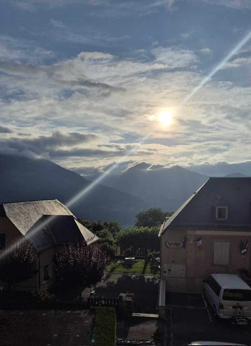 RT avec des photos que vous avez prises, et qui ne contiennent ni visages ni mots.

Faisons un fil de calme